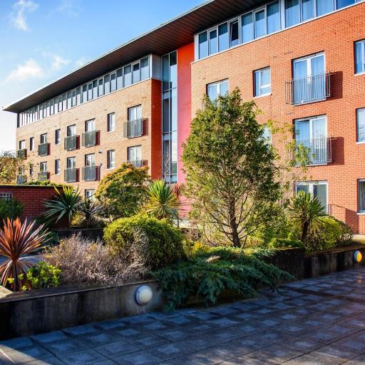 Luxury City Apartment I Underground Parking I 5 Star I Long Stay, undefined