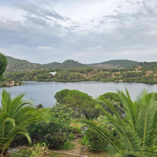 Casa del Lago la Encantada !!!!En temporada incluye acceso piscina Las 2 columnas!!!!!, undefined