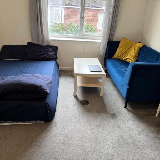 Private room in Coventry, undefined