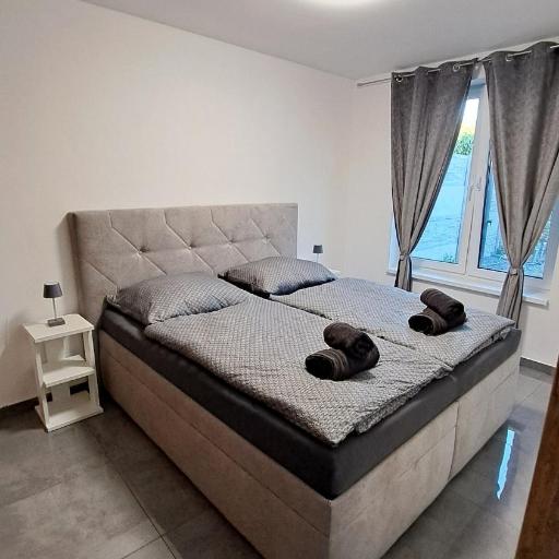 Moderný 3 izbový dom so záhradou a terasou blízko Bratislavy, undefined