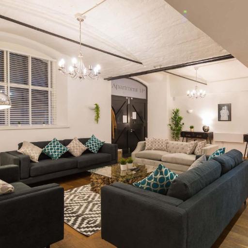 Liverpool Gem, Spacious 2BR Apt, Sleeps 8, undefined