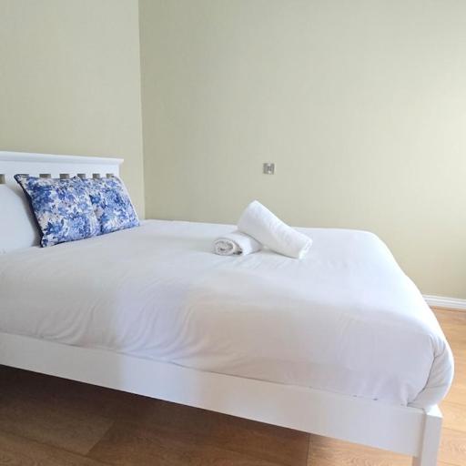 Central Galway city, Two bed apt, undefined