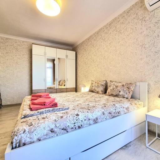 Sunrise Dreams Apartment with free Parking, undefined