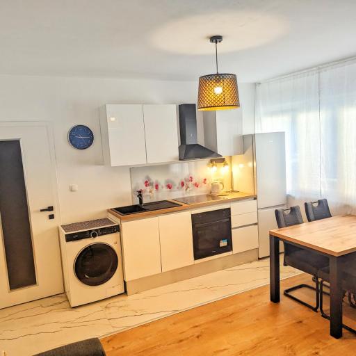 Super Comfort, undefined