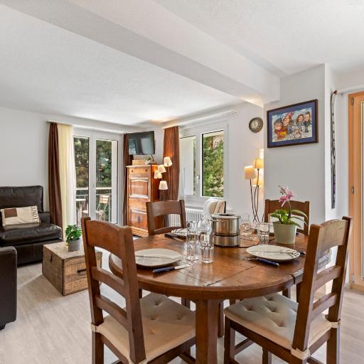 Zermatt, 4 pers, 3 lits - Balcon avec vue et petit jardin, undefined