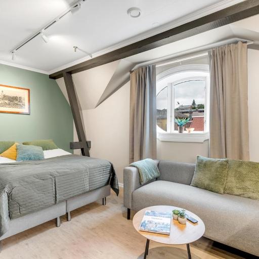 North Estate Studio Center 42, undefined