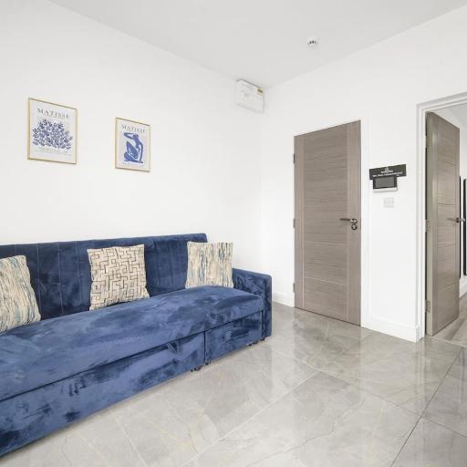 Ground Flr Apt - Free Wifi & Spacious, undefined