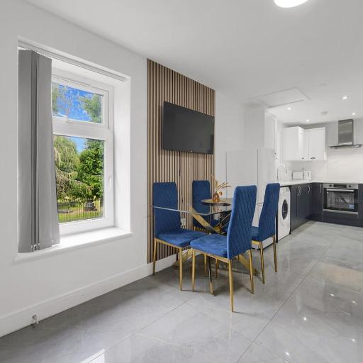 Luxury 1 Bed Apt - Fast Wifi - Central Cardiff, undefined