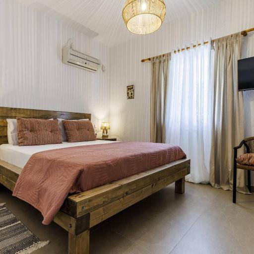 Wood in White, undefined