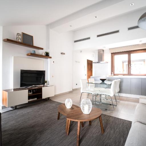 Gav Espinel Ronda Centro, undefined