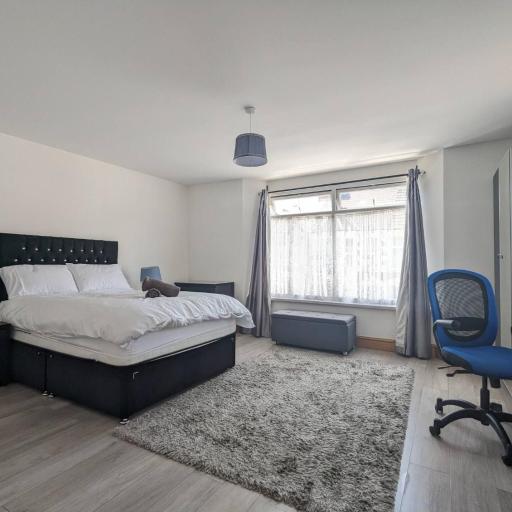 Family-sized comfort - Walk to Lake City Centre, undefined