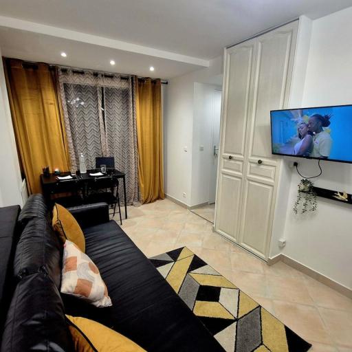 Blak Miroir Cosy T1 au cœur d'Evry, undefined