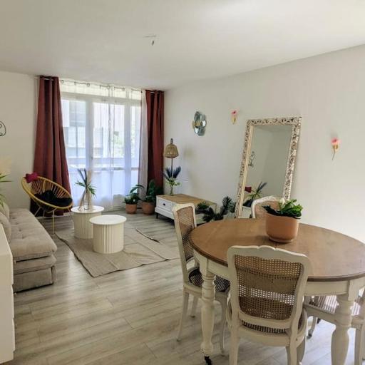 Cosy Jungles - T3 - Balcon & parking privé, undefined