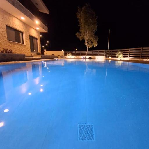 Melissa Hills, undefined