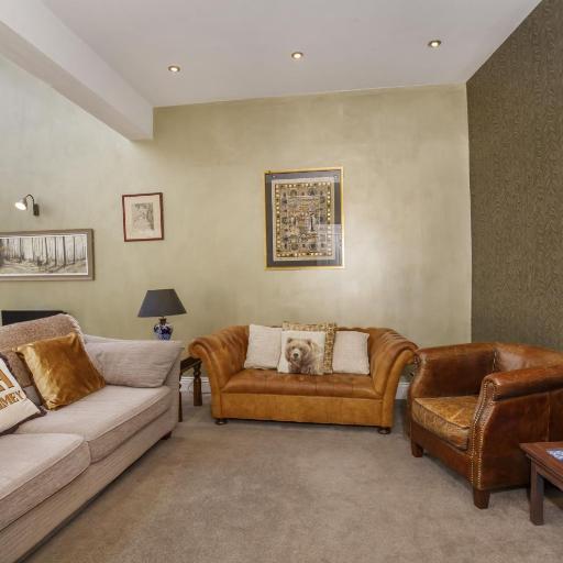 1 The Kings within the City Walls, undefined