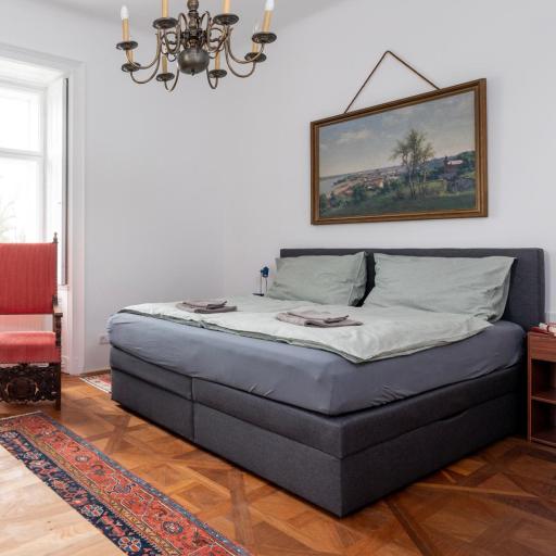 Small apartment with 24-hour check-in, undefined