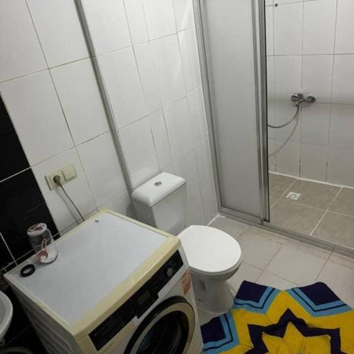 Green AirPort apart, undefined