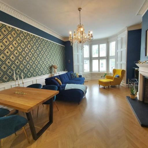 Spacious Edinburgh Home with Easy Access to Airport & City Centre, undefined