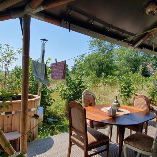 Tent Ween at Glamping Verbaarum, undefined