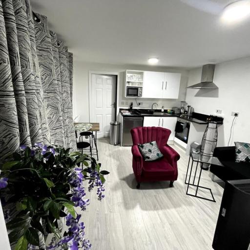 Cosy newly built Self-contained garden flat, undefined