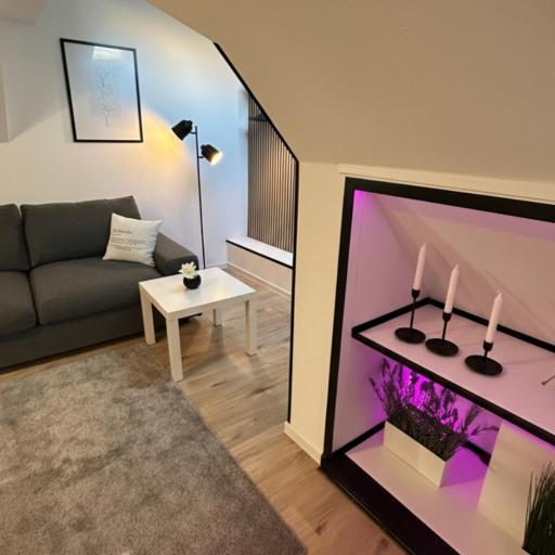 Top-Floor Hideaway for Two in Karlsruhe-Mühlburg - APOLONIAliving - Apt3, undefined