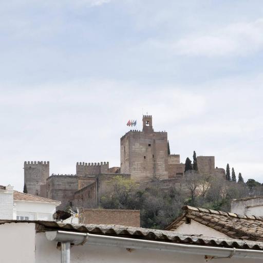 GATU Buhardilla a los pies de la Alhambra con terraza y vistas, undefined