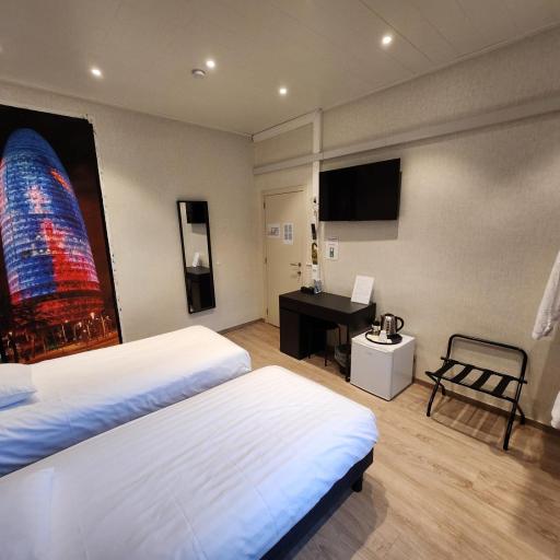 Albert 2 - Basic Room, undefined