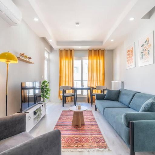 Spacious 2BR Flat Near Old Town & Mall, undefined