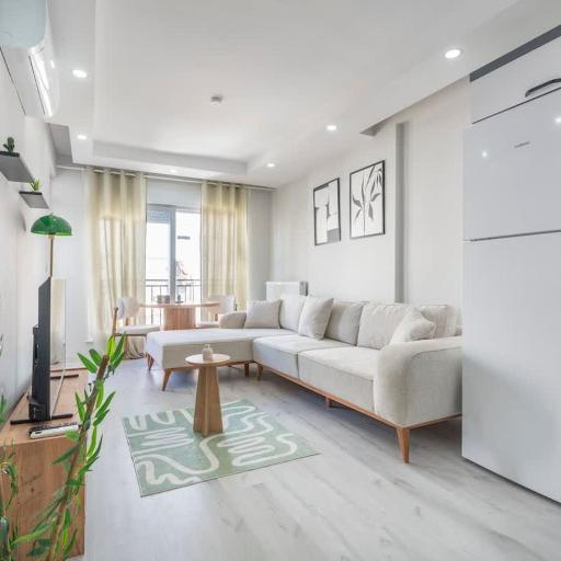 Boho Style Flat with Free WiFi Near Kaleici & AVM, undefined