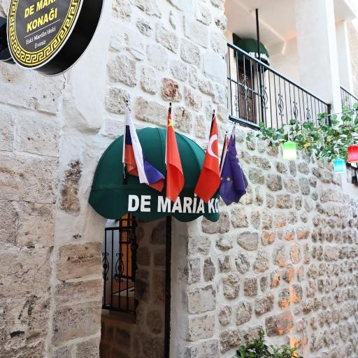De MARİA KONAĞI, undefined
