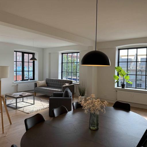 Modern & Stylish Serviced Apartment in Odense, undefined