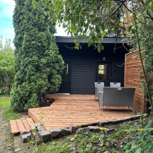 Small guesthouse in garden, undefined