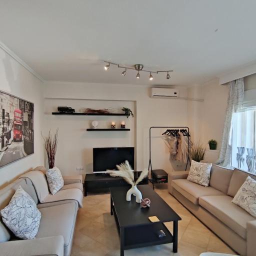 Thess-Stay, undefined