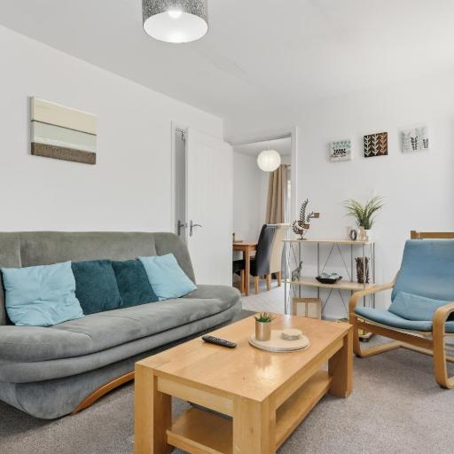 Lisa's 2 bedroom house near Coventry, undefined