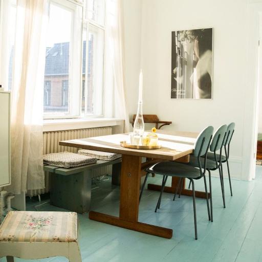 Cozy authentic Vesterbro home I Spacious Central, undefined