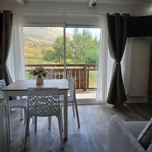 Alpe d'huez - pied des pistes, undefined