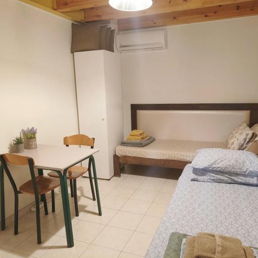 Emerald Apartment, undefined