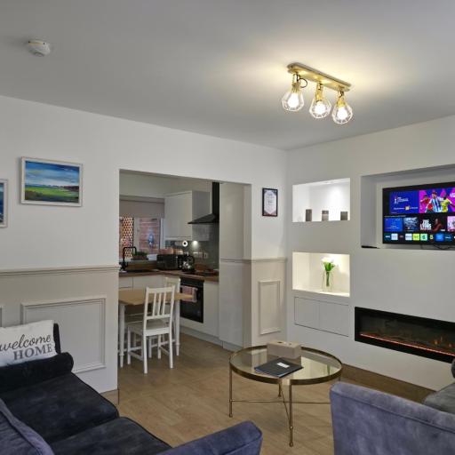 The Cossy Claddagh, undefined