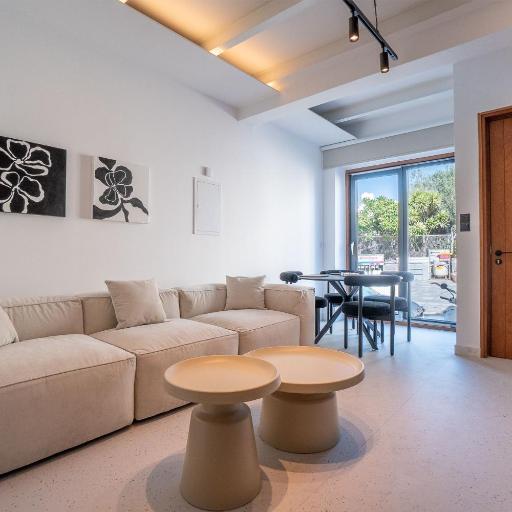 Centro-1 2 BED, undefined