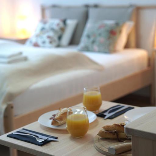 Lovely&quiet, free parking, 24h self check in, undefined