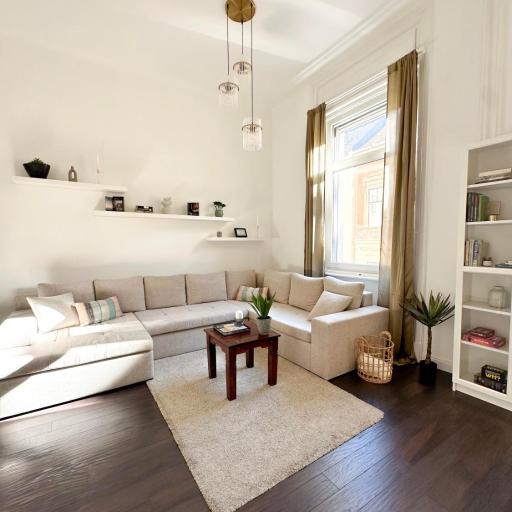 L&O Residence Gold, undefined