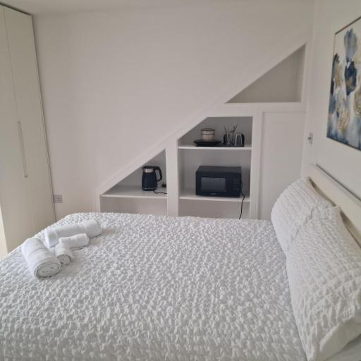 Cozy loft double bedroom, undefined