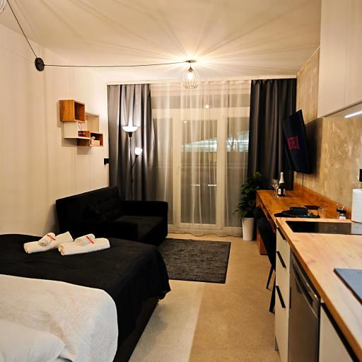 Axiom Suites - Zenith X - Netflix, HBO, Champagne, undefined