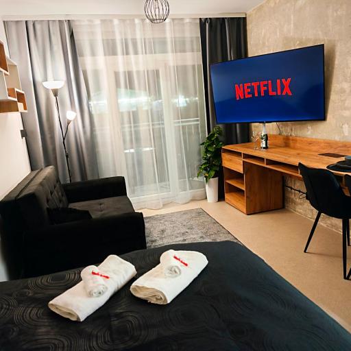Axiom Suites - Zenith II - Netflix, HBO, Champagne, undefined