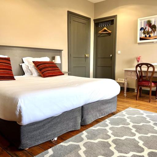 T1 lumineux & cosy, vue Cathédrale, Amiens centre, undefined