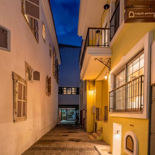 Stone studio just a 3min walk from the Clock Tower, undefined