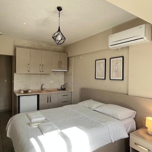 Daily-Weekly-Monthly in Kötekli Center, undefined