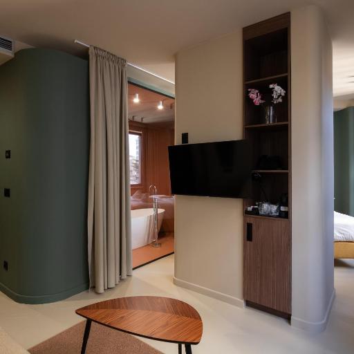 OPERA Boutique Hotel & Restaurant & Bar, undefined