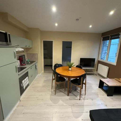 Le Cocon Citadin -2 ch Proximité gare, undefined