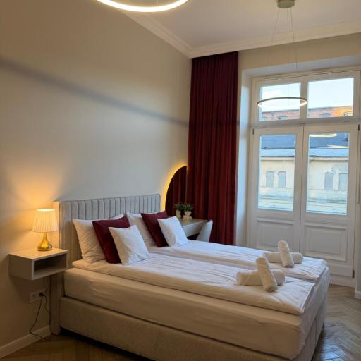 Apartamenty OFF PIOTRKOWSKA w Roosevelta Residence, Klimatyzacja, Wejście na KOD, WiFi, FV, undefined